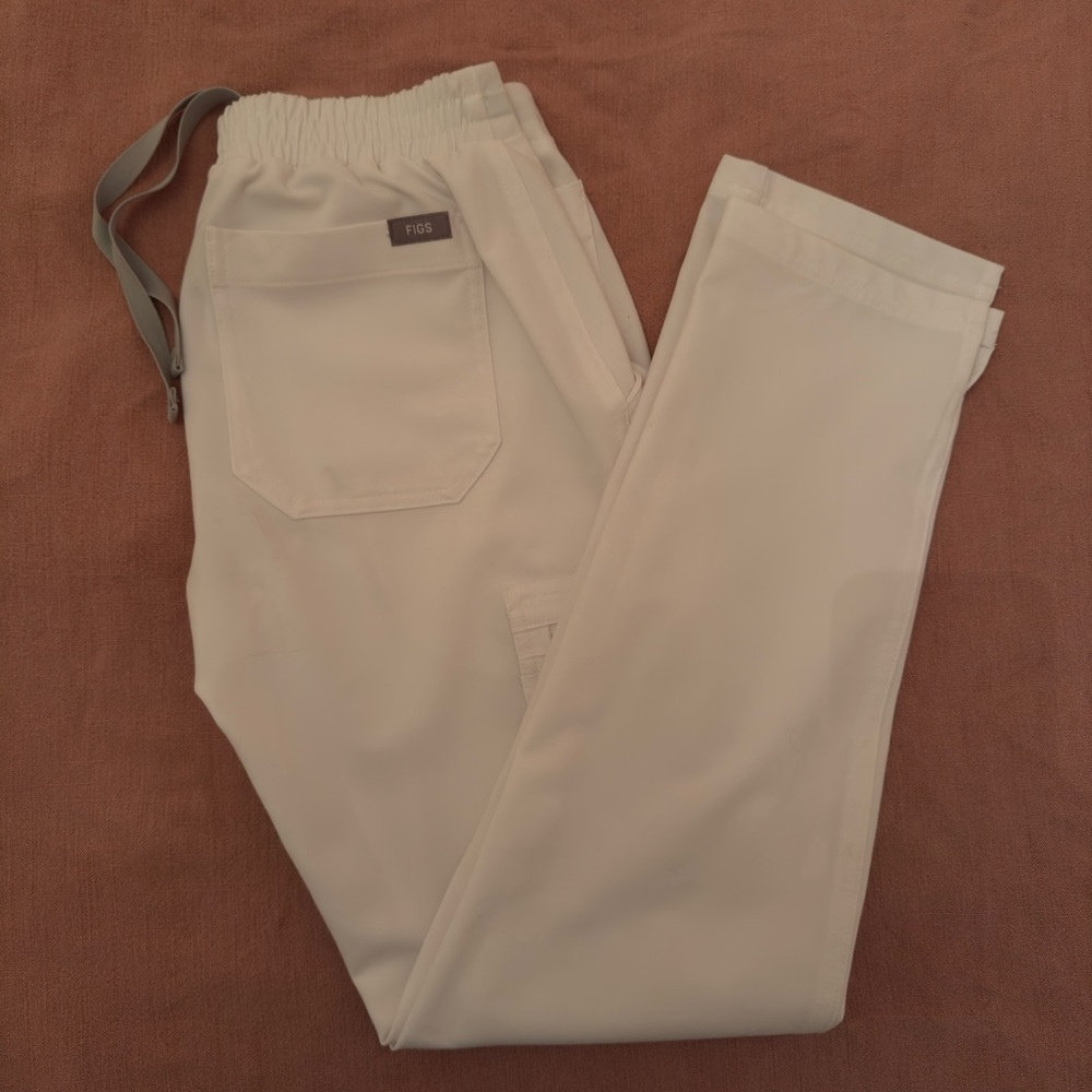 Figs Optic White Yola Skinny Scrub pant